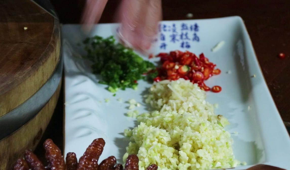 鸡爪好吃做法加卤料,鸡爪好吃的做法和配料