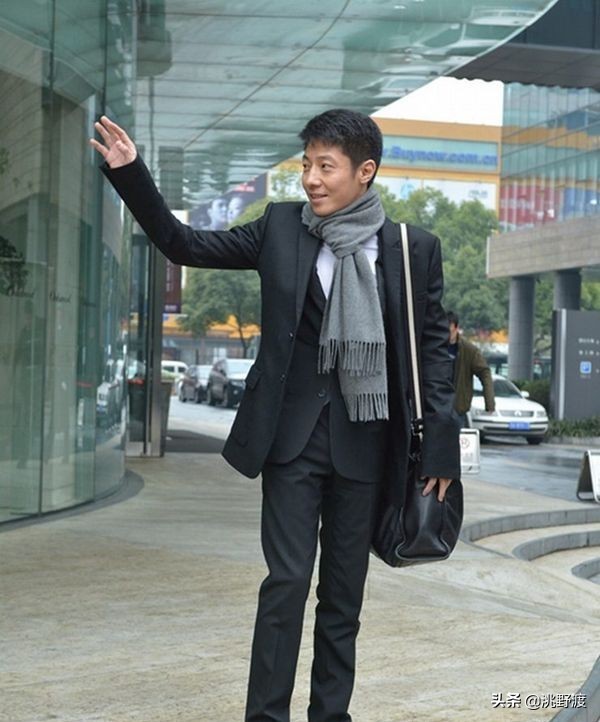 主持人大赛撒贝宁代替董卿开场,撒贝宁董卿主持人大赛撒贝宁金句