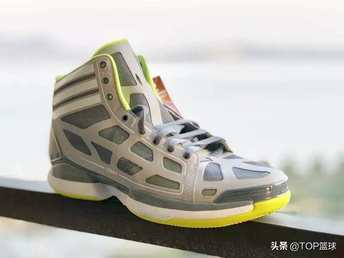 adizerocrazylight2篮球鞋,adizerocrazylight实战