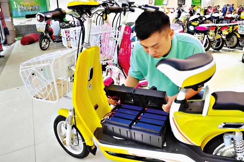 共享电动车半路没电怎么办,欧派电动车在半路没电怎么办