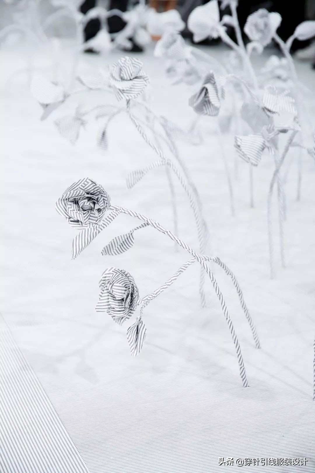 thombrowne西装全身搭配,thombrowne西装上身效果