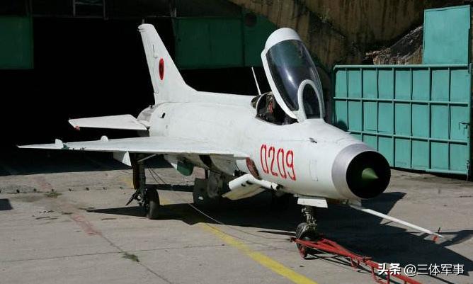 掏自己的钱为公家办事,掏自己的钱买别人喜欢的衣服