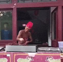 餐饮拉客套路,街边餐饮拉客