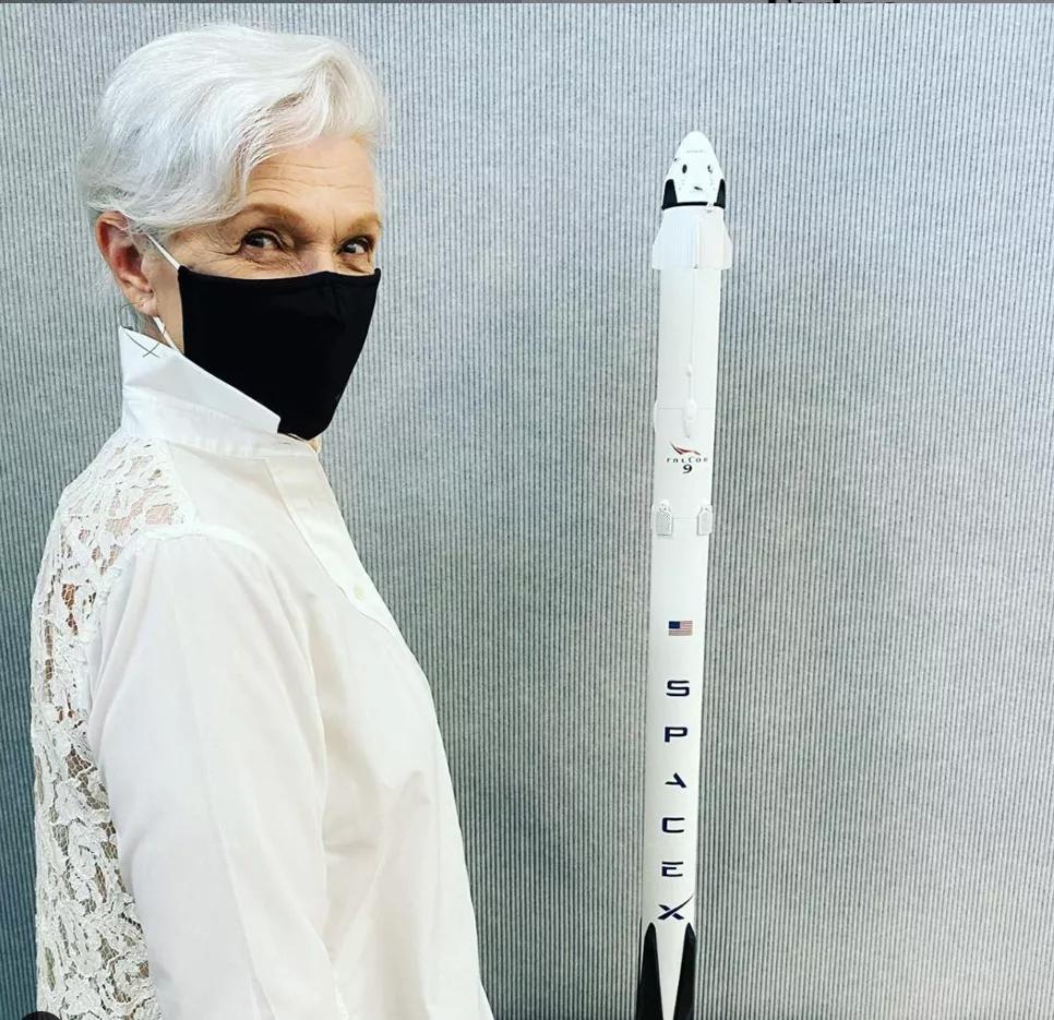 养大3个亿万富豪、67岁全裸上杂志：她的人生太硬核