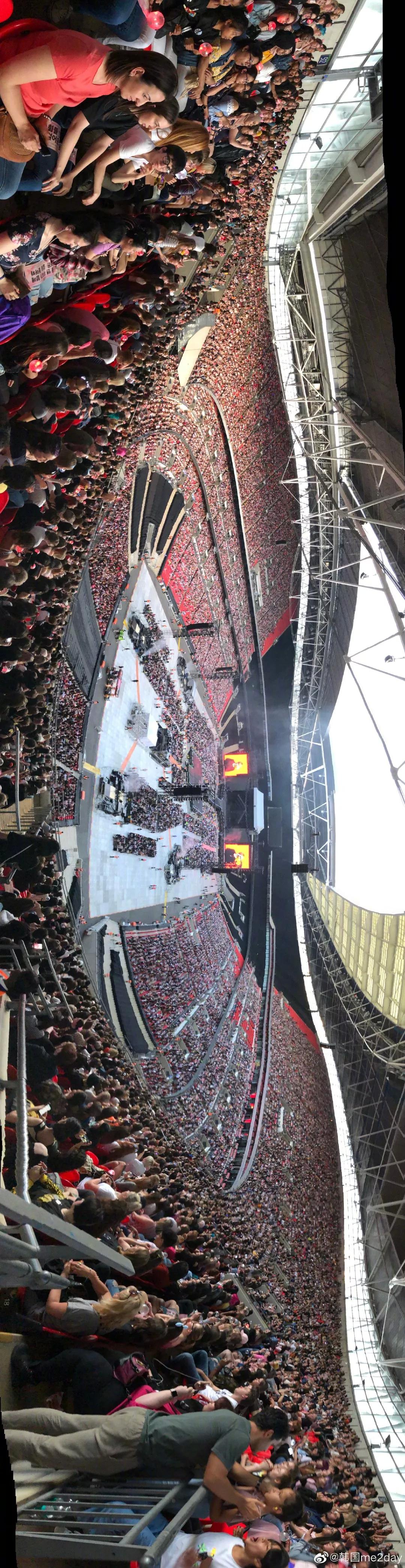 他们征服了这被世人铭记的传奇音乐圣殿，再次创造K-pop新历史