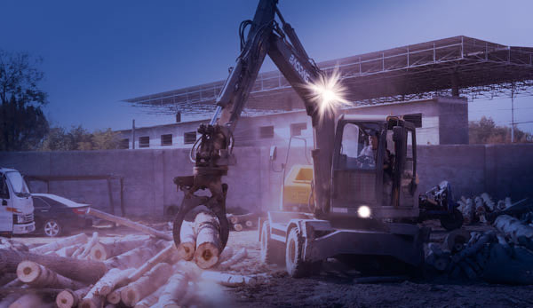 轮式挖掘机就是用来挣钱的