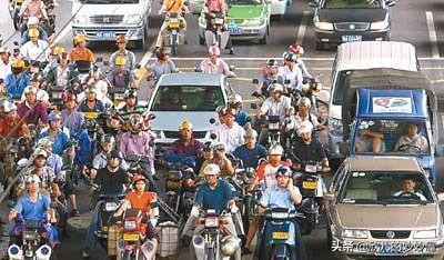 八九十年代的一辆摩托车，现在值多少钱？真是一笔巨款啊！