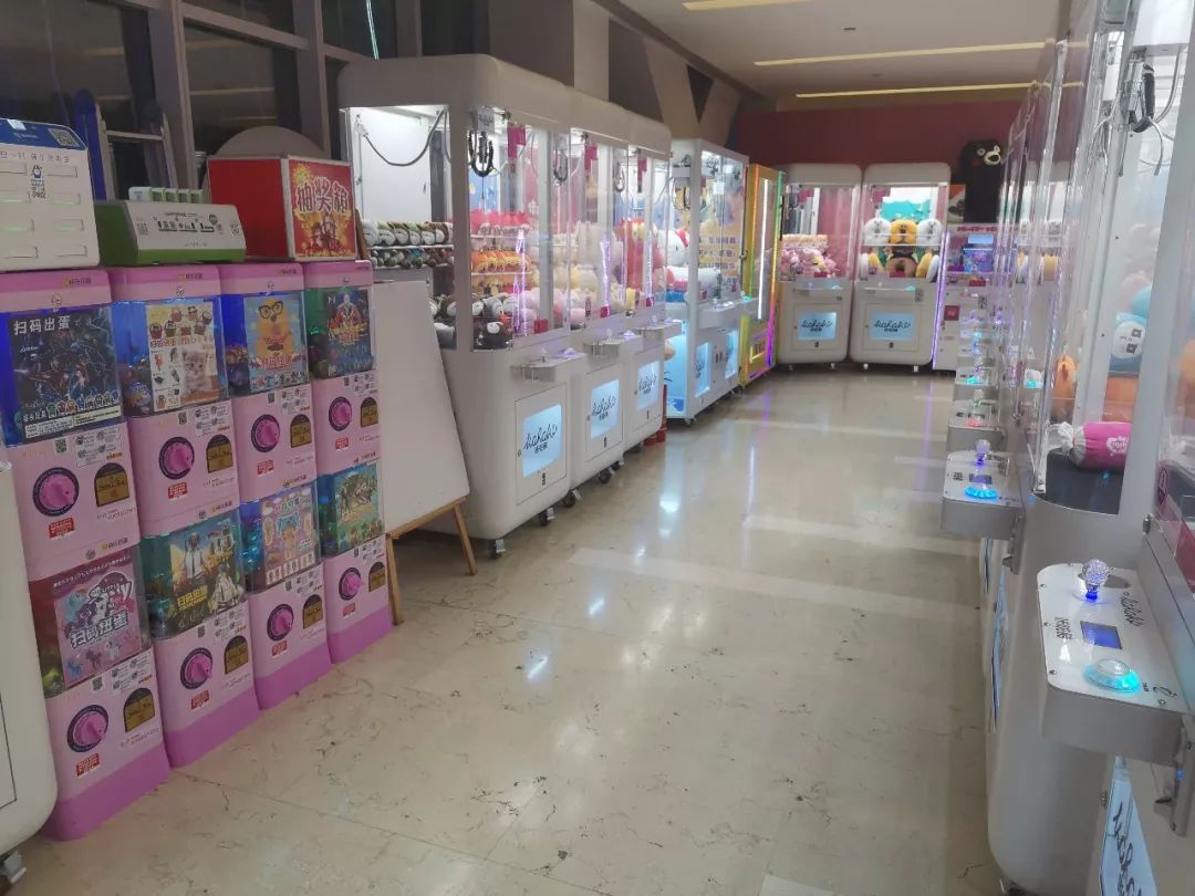 现在做抓娃娃机器赚钱不,抓娃娃机的盈利模式是什么