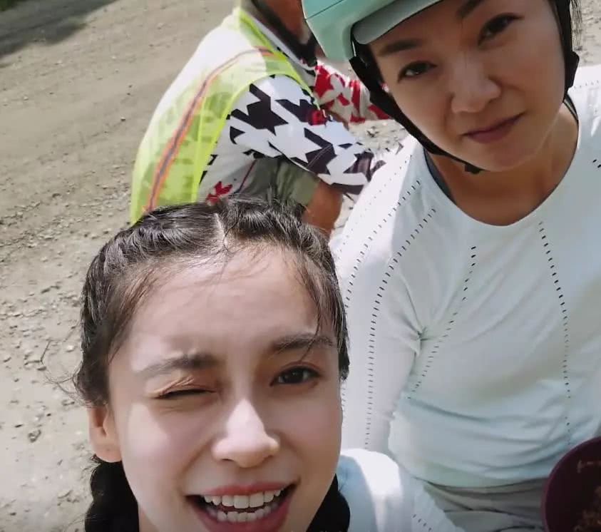 阿雅为什么还和大s做朋友,大s和阿雅是好闺蜜吗