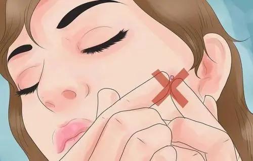 脸上长各类痘痘的原因和解决方法,脸上长粉刺痘痘的原因和解决方法