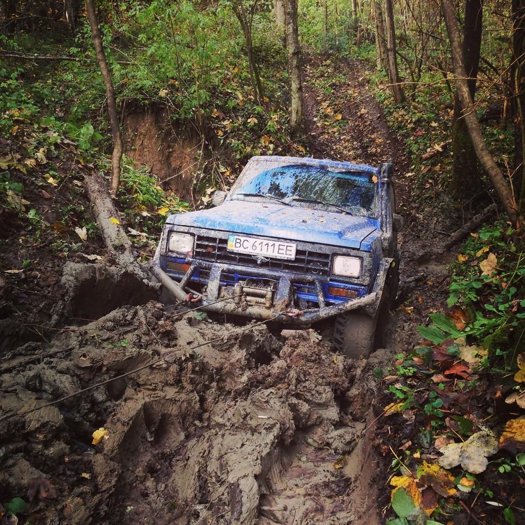 20款日产途乐越野改装实战,丰田陆地巡洋舰vs日产途乐越野