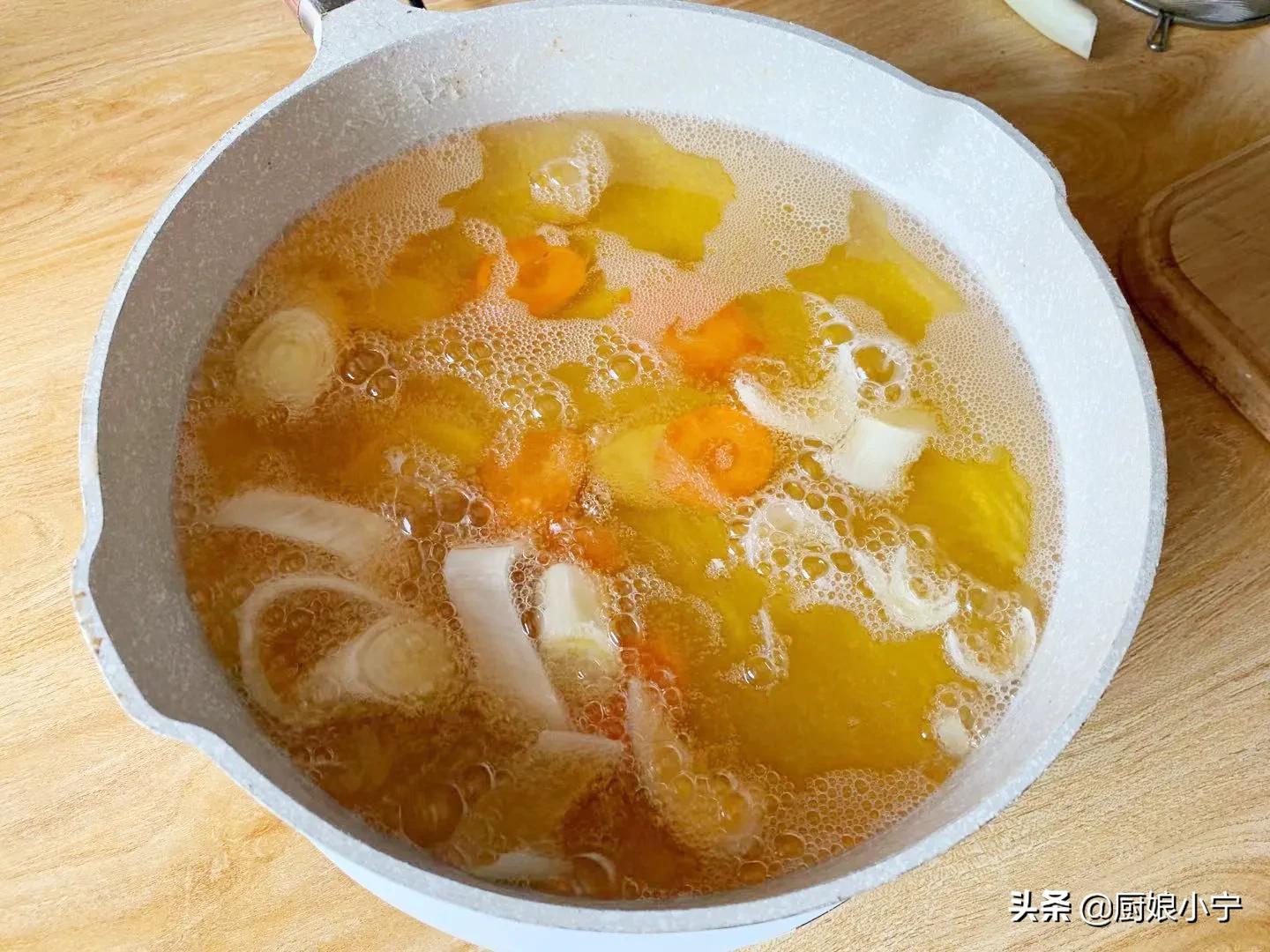 油炸剩余老油处理方法视频,炸东西的老油变新油