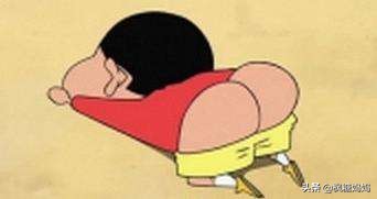 4岁哥哥让弟弟亲屁股！妈妈的处理方式，心理专家也为她点赞