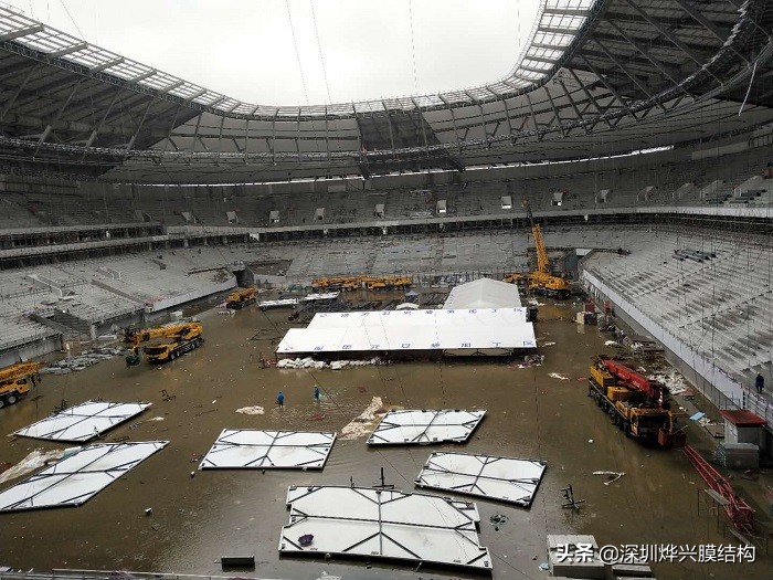 上海浦东足球场工地,上海建工二建浦东足球场