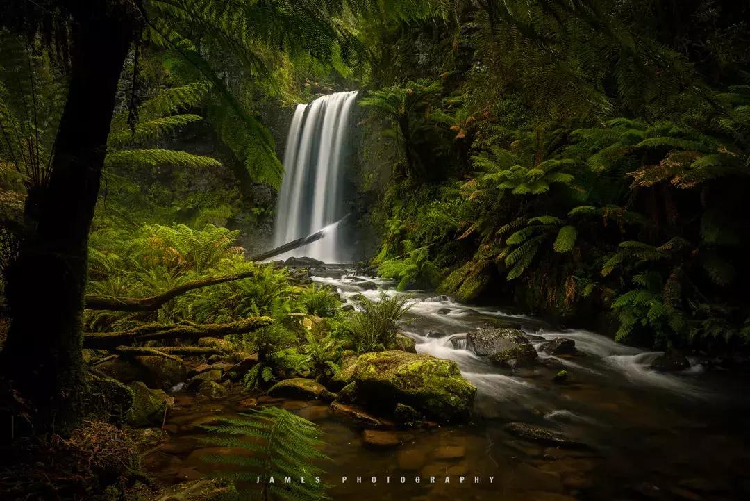 拉丝、雾化、光滑还是倒影，如何拍摄不同的水流效果？