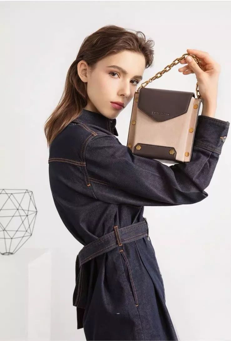 12月份小ck最新款包,小ck包怎么样值得买吗