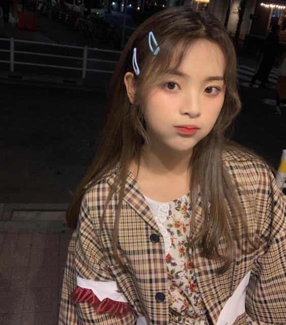 95后小花片场耍大牌,95后小花演戏五官乱飞