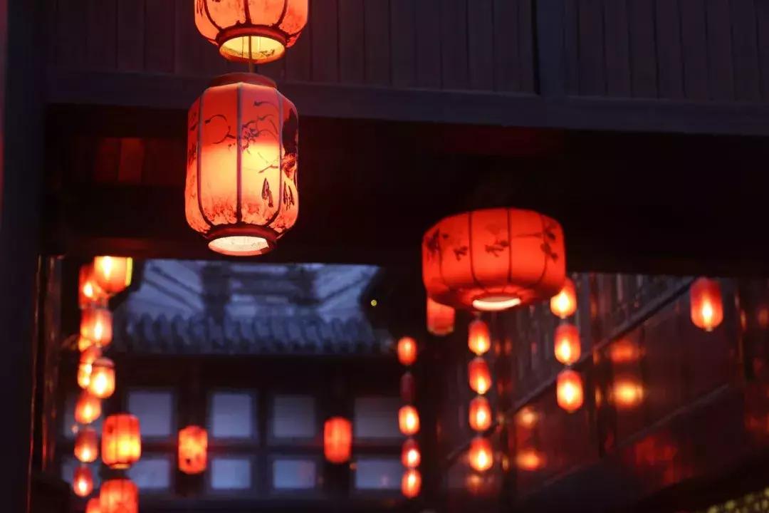 春节经典诗词感悟,寻找经典的春节诗词