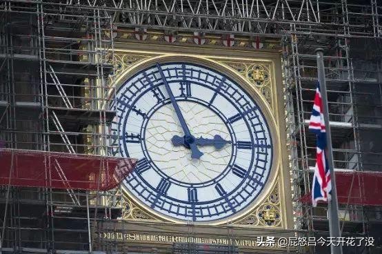 英国人嫌大本钟太脏，花5亿费4年大翻修，还要整成“蓝”色！