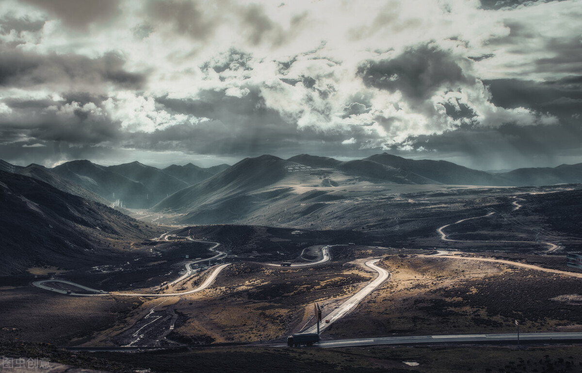 推荐几本最近在追的小说吧,几本完结好久仍经典不衰的小说
