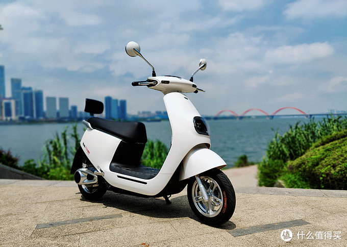 雅迪冠能m8不会显示百分之几电量,雅迪冠能m8永久解除能量回收