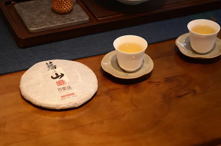 你的普洱茶泡着泡着就没味儿了？试试用这7个办法，“榨干”它