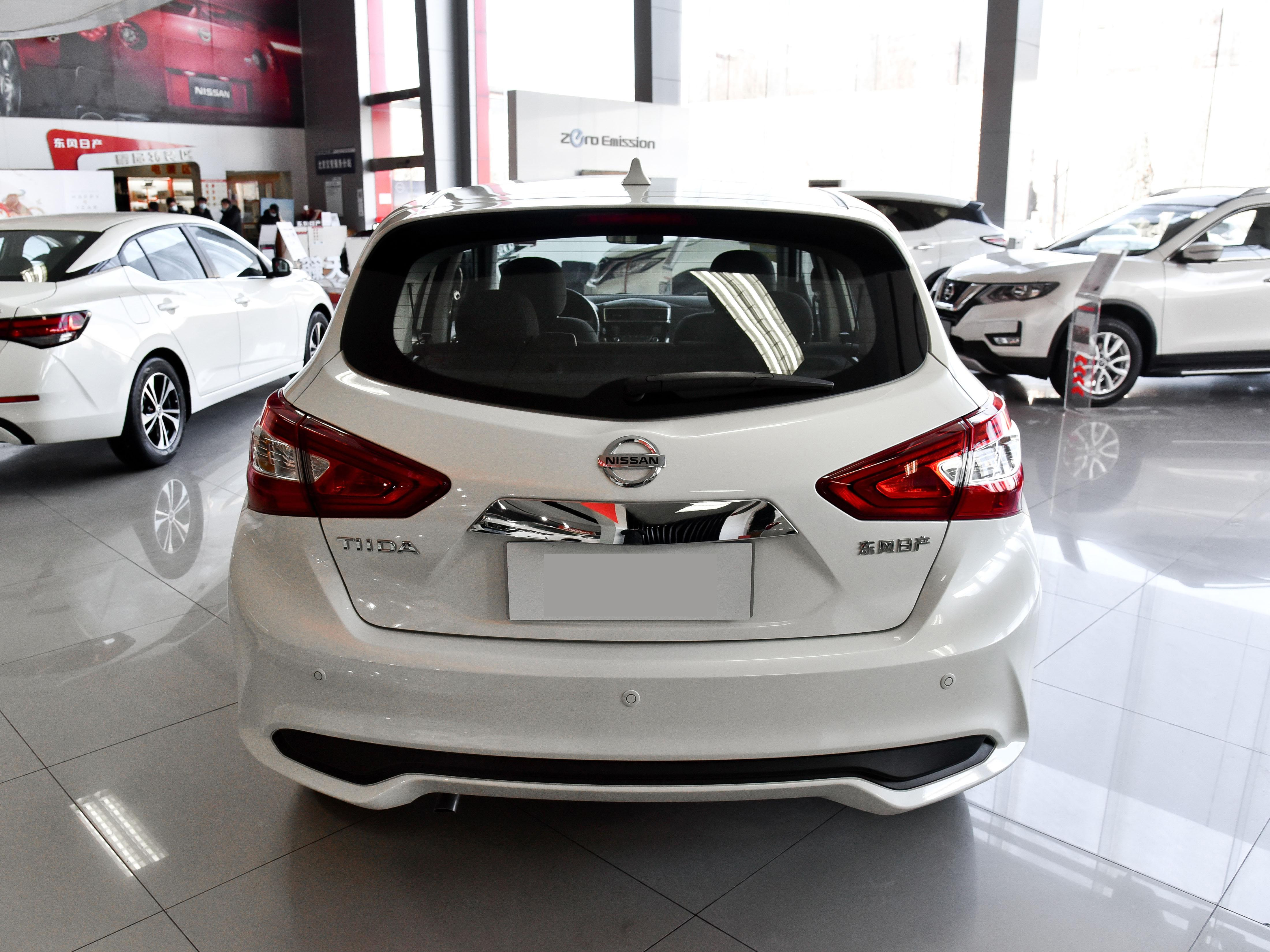 小身板也有大空间日产骐达,日产骐达评测六万多自动挡车型