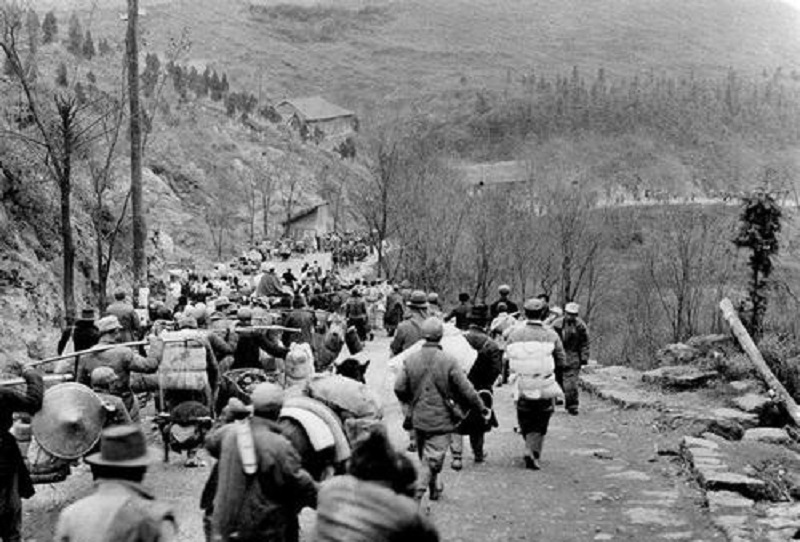 黄骅:32岁被同僚所害,其名命名为一座城,作家为他寻根23年