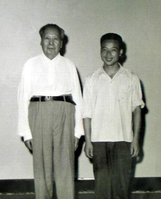 毛主席上交印尼侨胞送30公斤燕窝，10年后被取回，没敢让主席知道