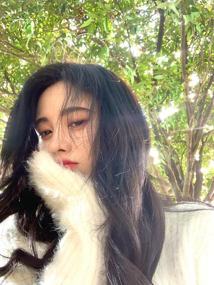 鞠婧祎衣服爆料,鞠婧祎索赔40万是真的吗