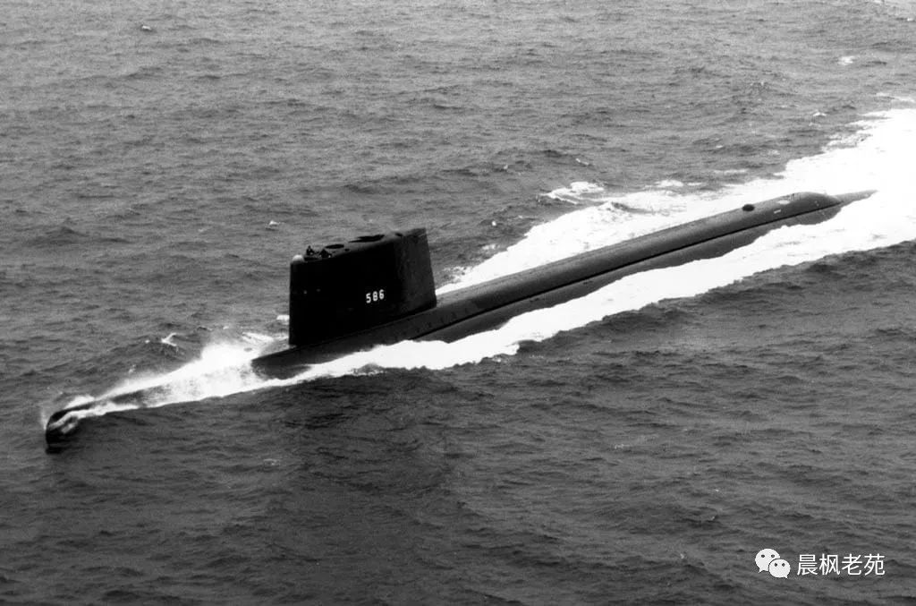 漫谈潜艇指挥塔,潜艇为什么要有指挥塔