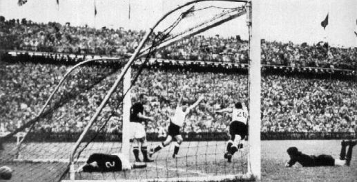 阿迪达斯现在是两道杠还是三道杠,藏在暗格里的秘密篮球赛