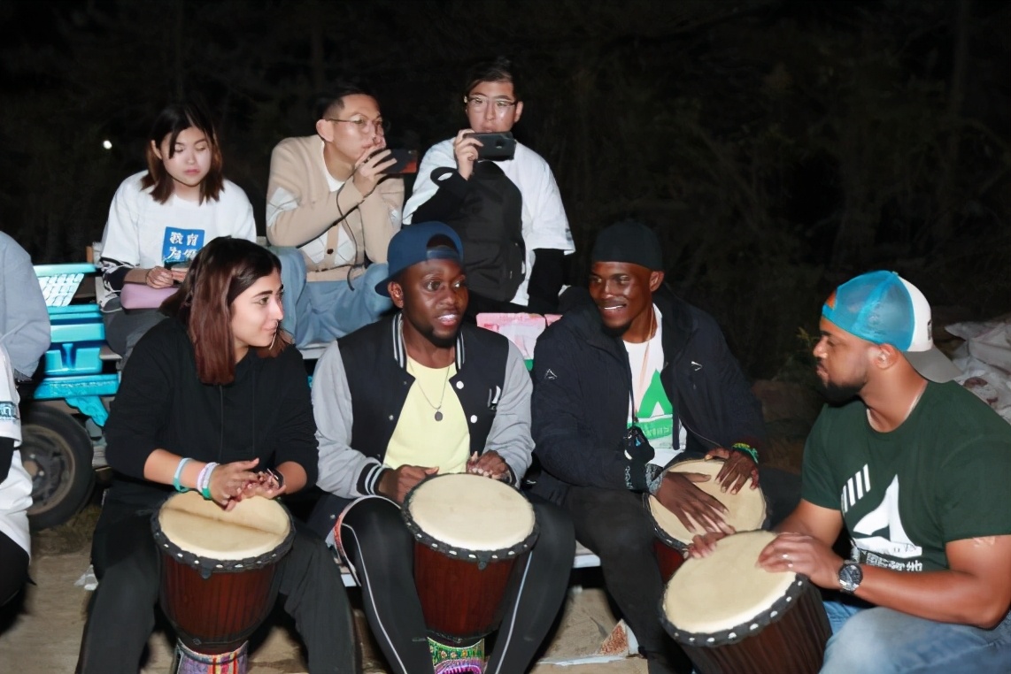 凝心聚力你我同行----记校长邦游美上海营地团建活动