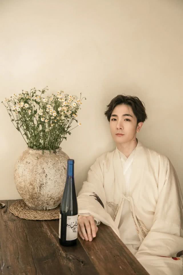 奥兰123周年人物志×花轮同学|所遇都是经历，沿途都是风景