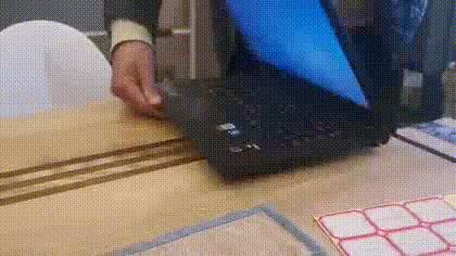 联想笔记本的logo都印在哪里,联想笔记本logo标志是什么