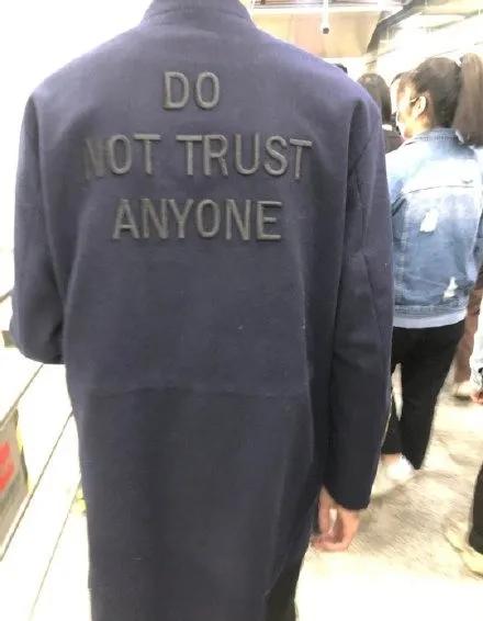 点进这篇推送前，你不知道衣服印花能多有梗