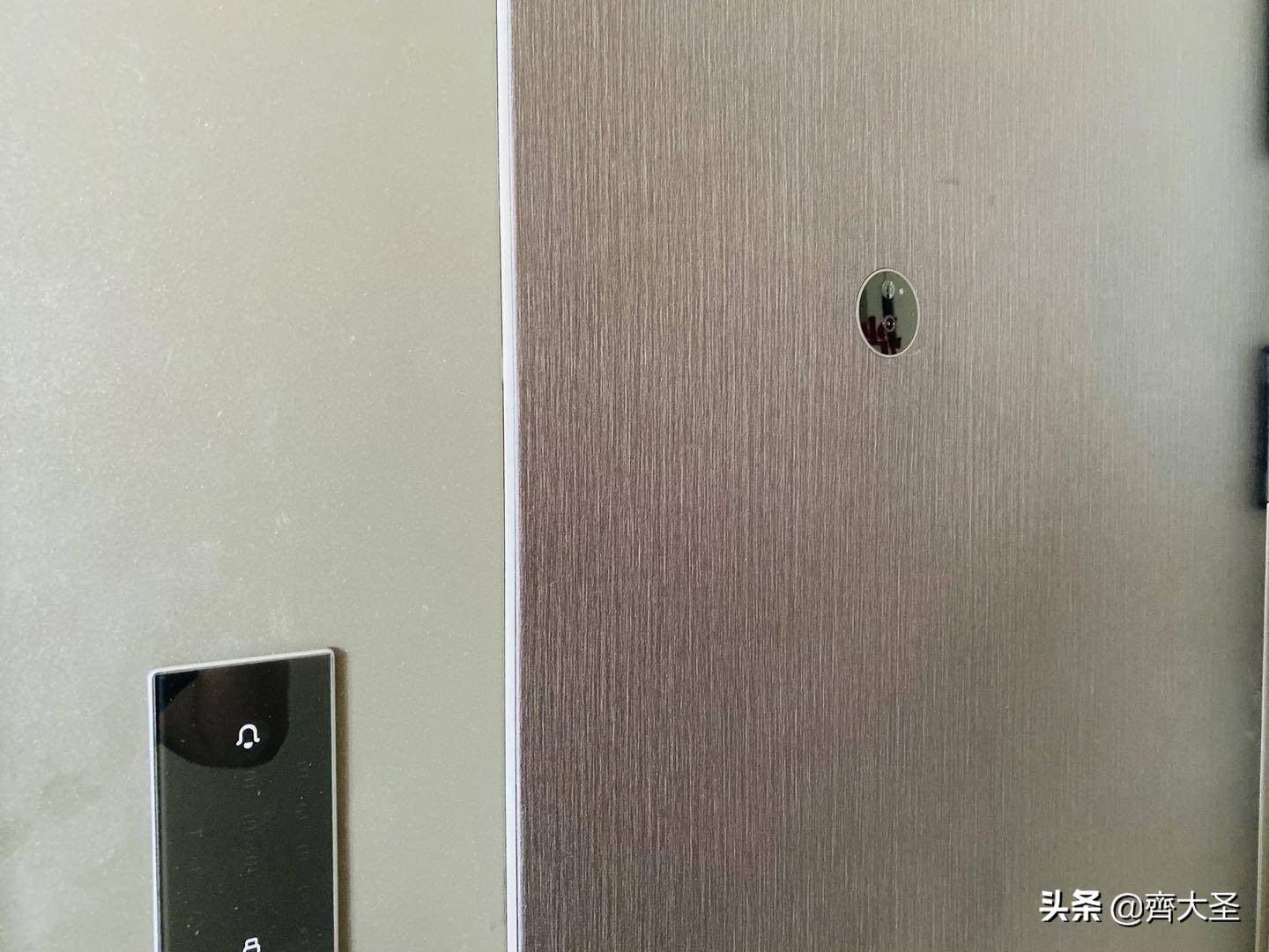 普通入户门怎么改装智慧门,入户门二次安装