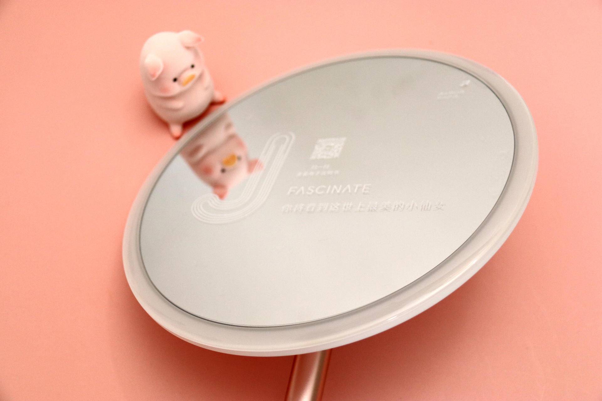 斐色耐JIUJIU化妆镜，一支口红的价格，逆袭总在不经意间