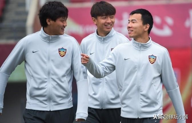 权健边路大腿赛季末爆发助队保级，保持状态他的作用不逊于帕托