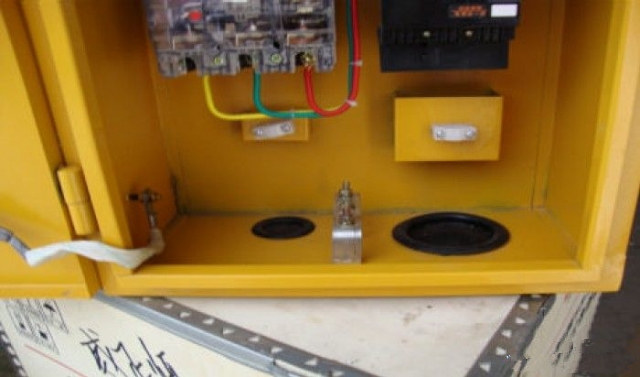 建筑施工现场一级配电箱的配置图,建筑工程临时用电总配电箱线路图