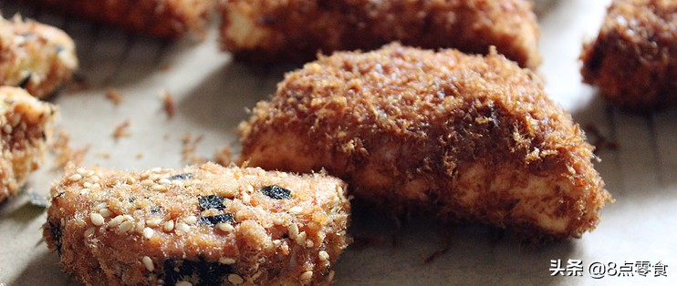 轻松玩烘焙想吃红遍四海八荒的肉松小贝可是又不想排队，自己做