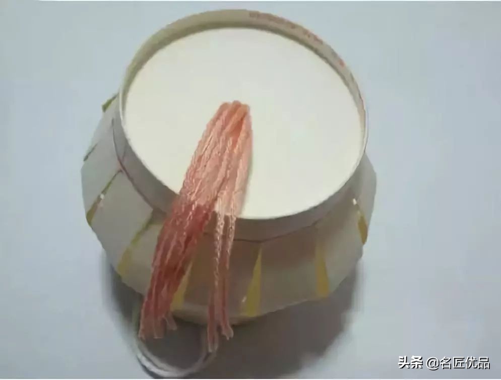 猪年手工制作纸灯笼,大红灯笼手工制作简约过年