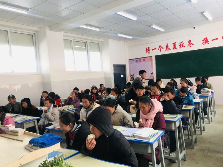 顶风冒雪抗严寒，战天斗地忍饥饿-布拖纪实