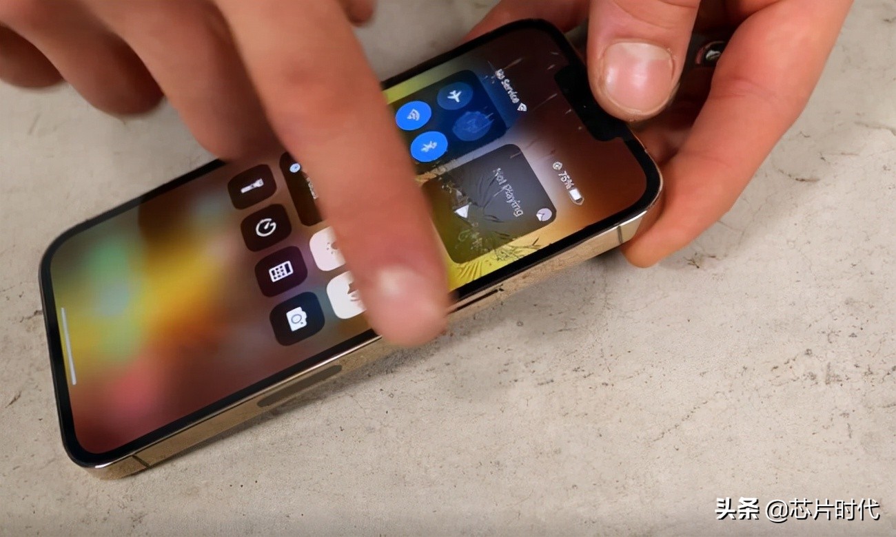 苹果手机信号比小米差吗,红米信号与真我信号对比