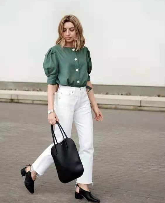 白裤子怎么穿比较好看,白裤子这样穿显瘦又高级