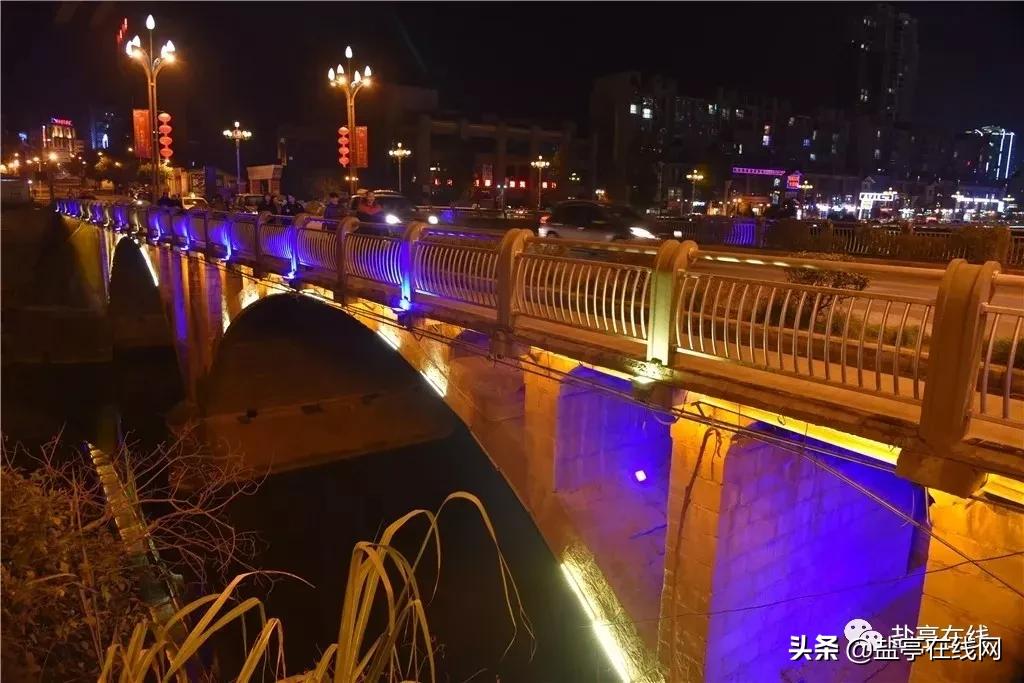 你为什么回到你的家乡,你为什么要回老家小县城