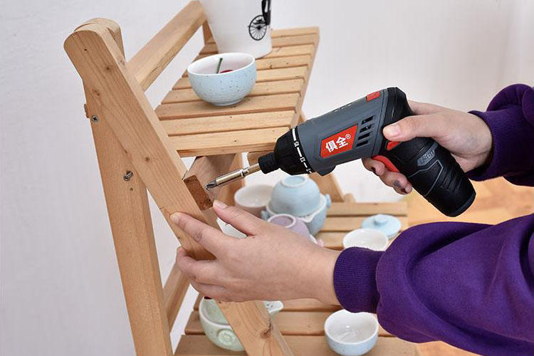 家里没有适合螺丝刀怎么拆解,家居安装电动螺丝刀推荐
