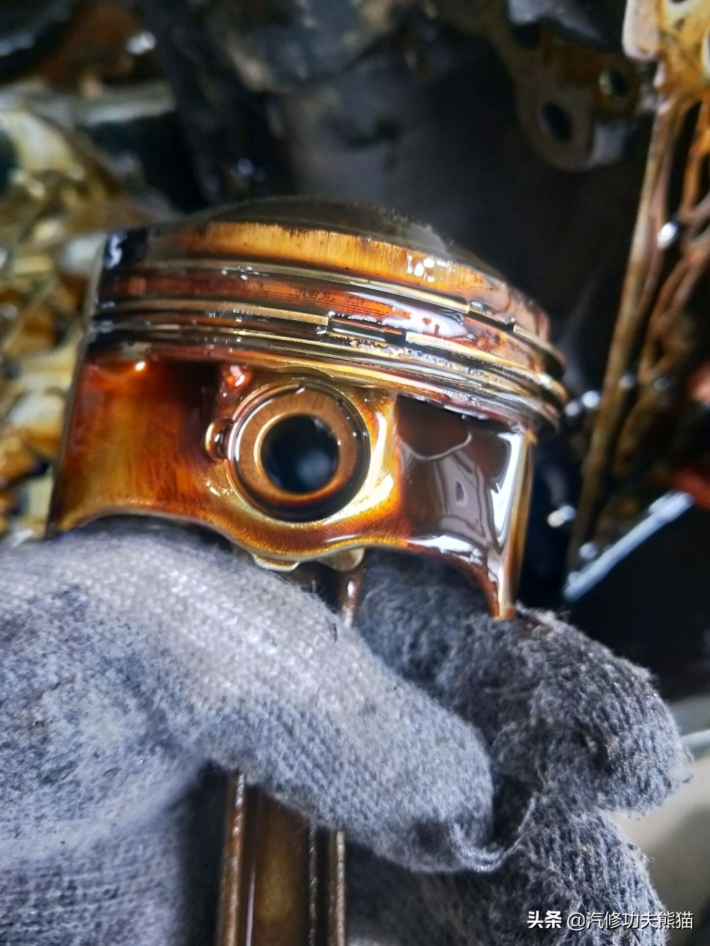 10年斯柯达明锐2.0的烧机油不,12年斯柯达明锐rs烧机油严重吗