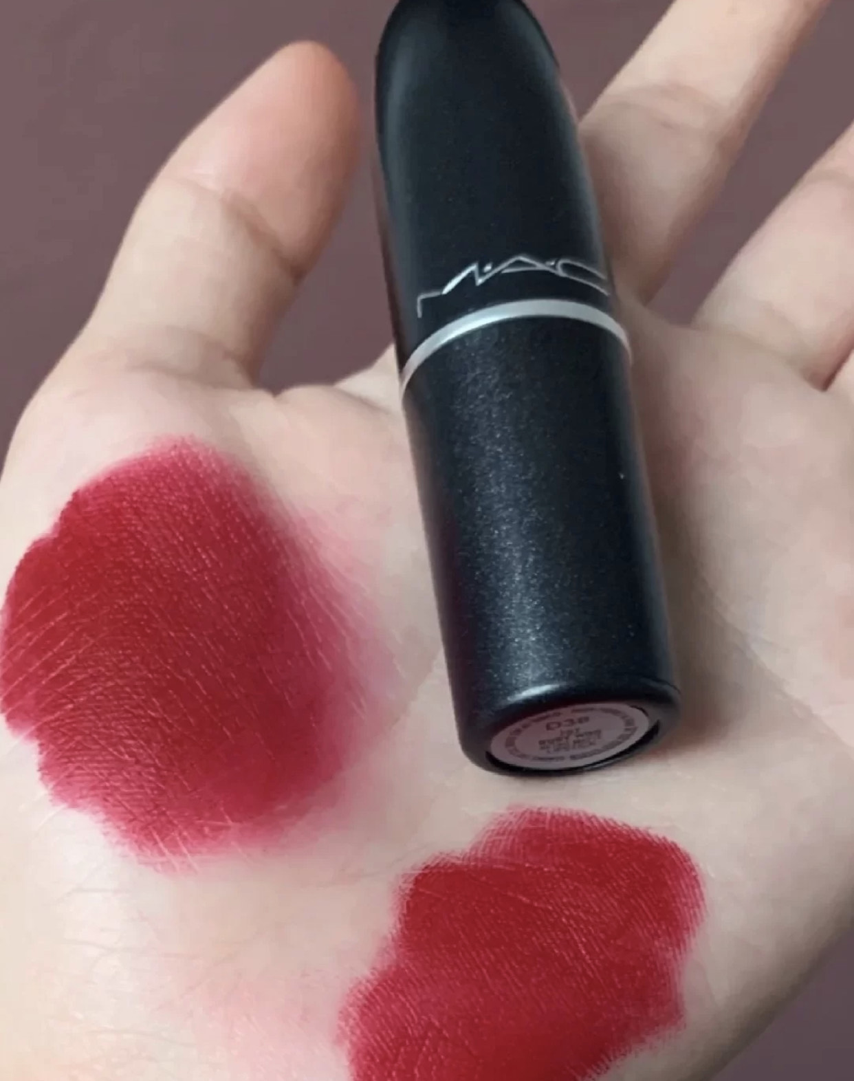 你适合涂什么颜色的口红,你适合什么口红色号