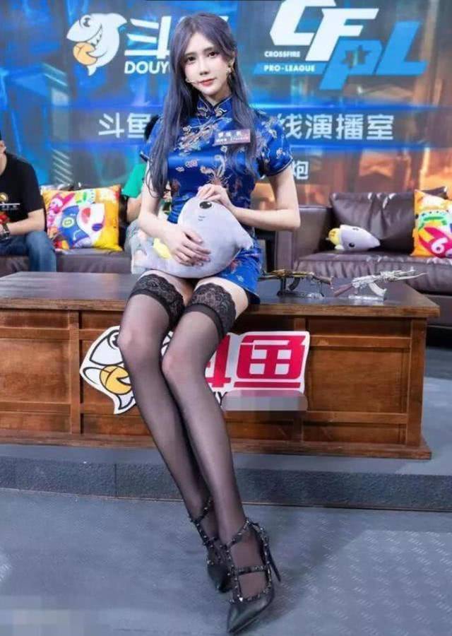 电竞比赛成女主播秀“大长腿”的平台,这种现象该不该治理?